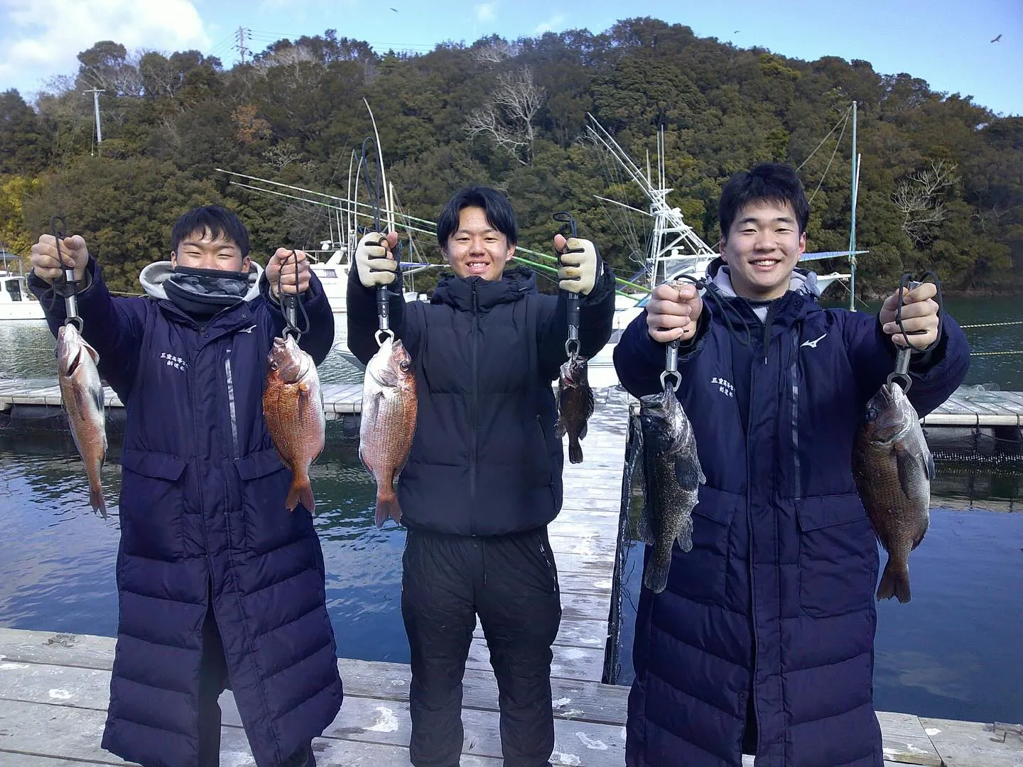 地元の高校生が