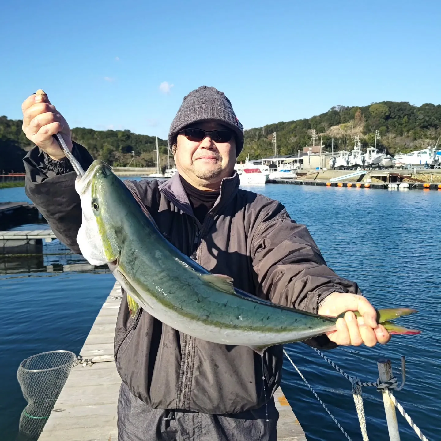 低水温なので魚種問わずに