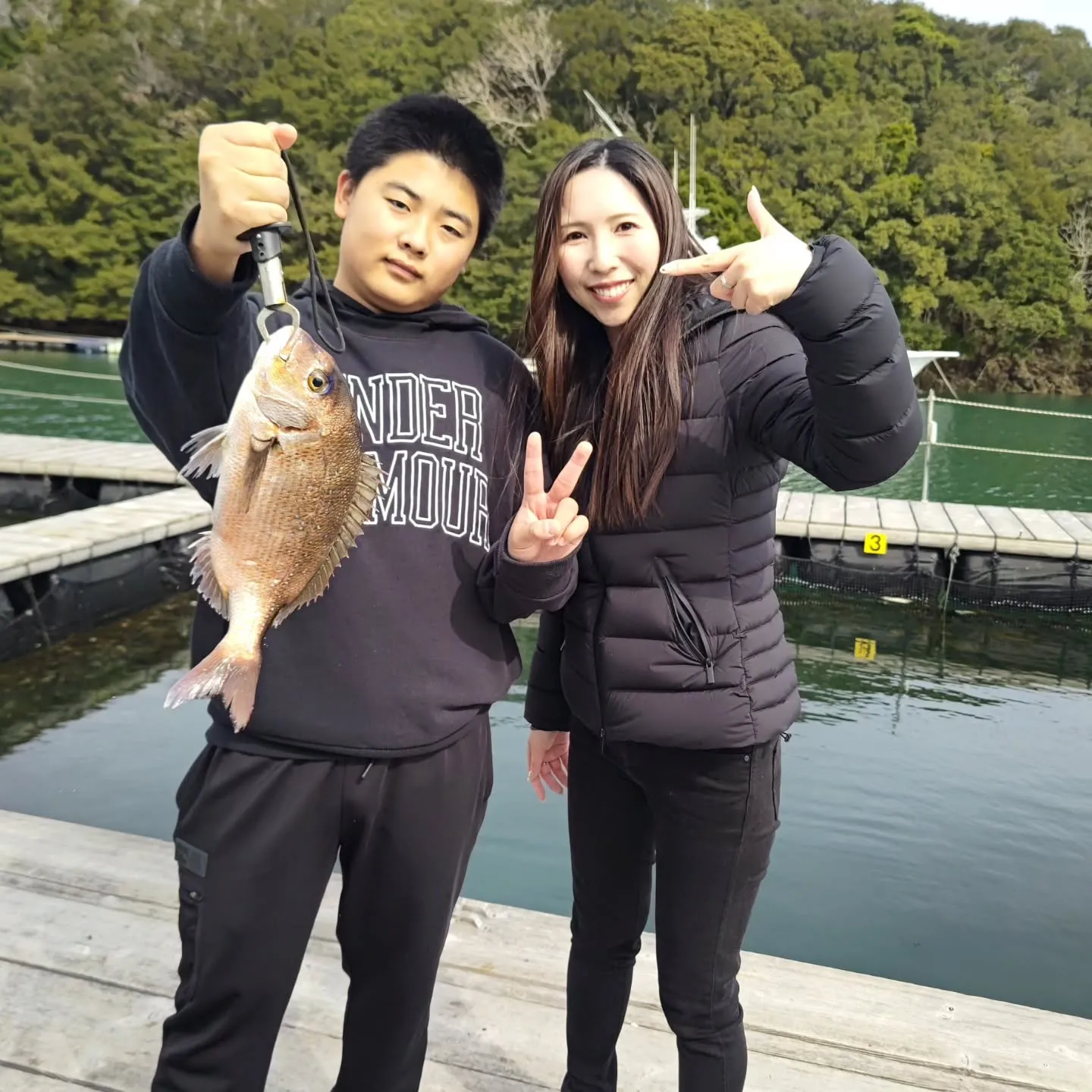 釣り体験の後で釣ったばかりの