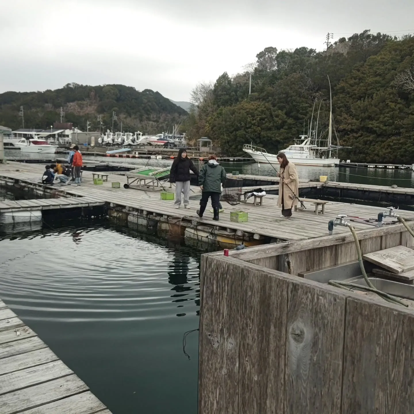 お昼頃から雨予報でしたが