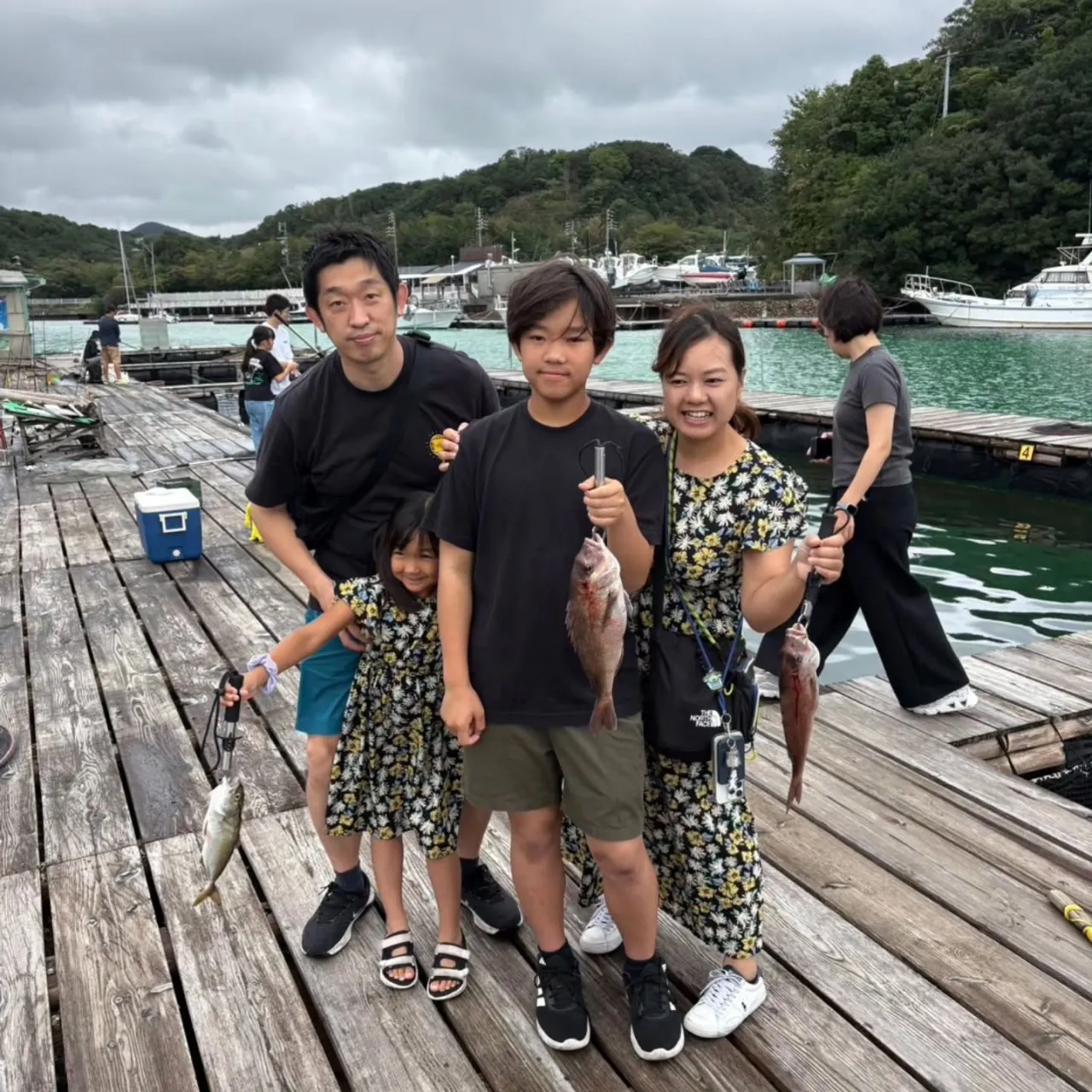 予報では９時頃には晴れて来る
